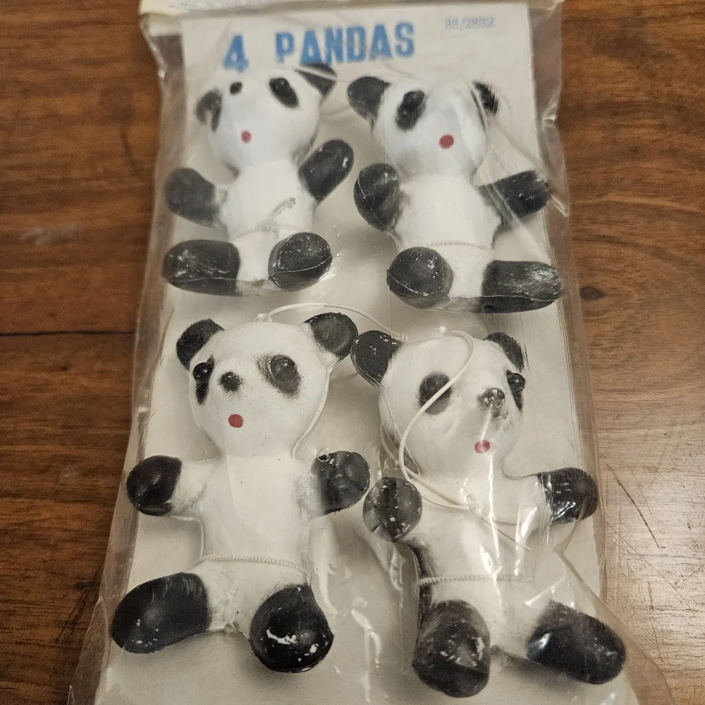 Gay-Gem 6 Party Favors Foam Pandas Vintage Hong Kong Sealed‎ Package